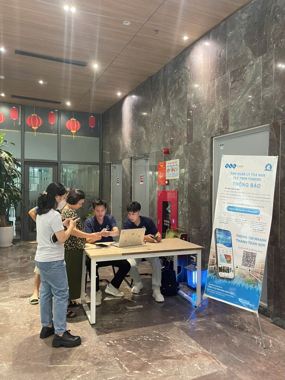 trien-khai-app-cu-dan-flc-twin-towers-265-cau-giay