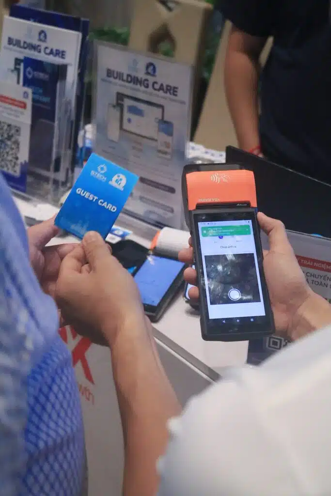 BuildingCare-Top10-chung-ket-Startup-Wheel-2025-11