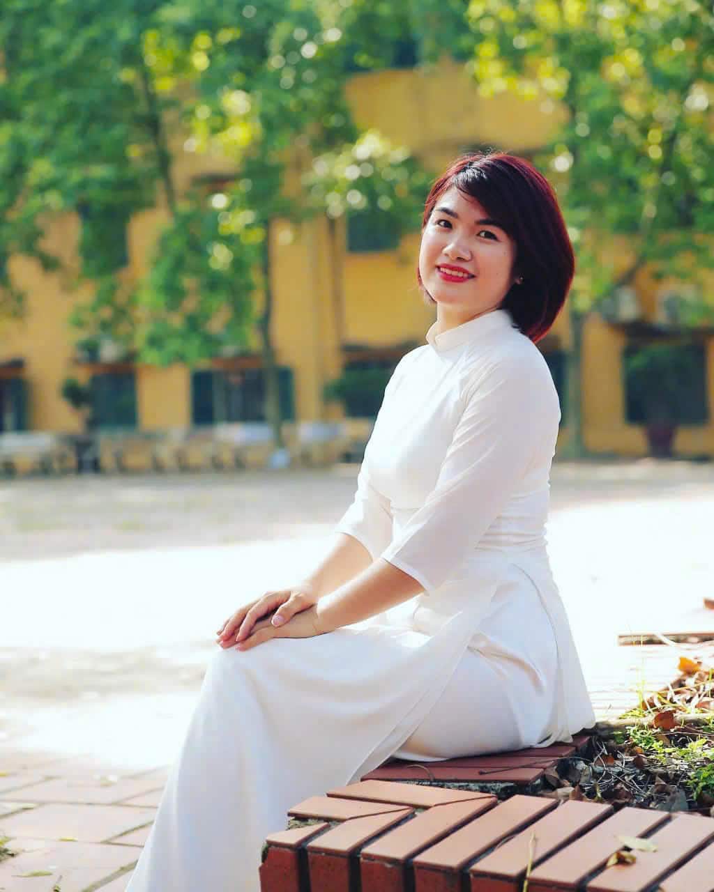 Bà Phùng Khánh Ngọc